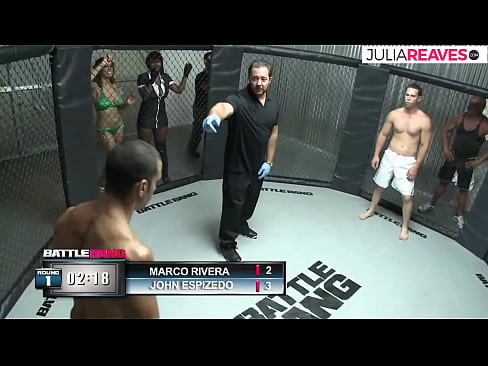 ❤️ Ultimate Fighter трахает як духтари рақами рост пас аз мубориза дар ҳалқаи Секс дар мо ❌❤