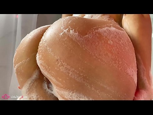 ❤️ Brunette Masturbates киска бо вибратор ба оргазми шадид дар душ Секс дар мо ❌❤