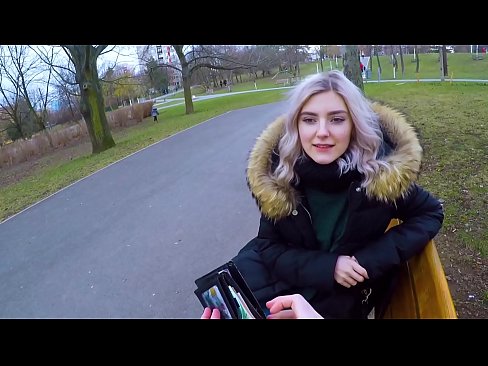 ❤️ Кончаҳои гарми бегонаро барои пул фурӯ мебарад - минет дар парк аз ҷониби Ева Элфи Секс дар мо ❌❤
